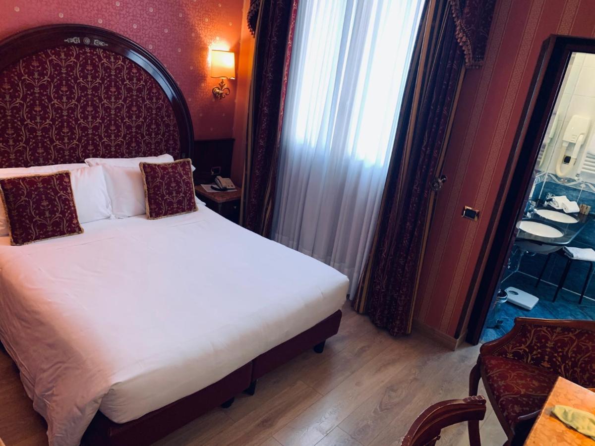 Hotel Vittoria Μιλάνο Εξωτερικό φωτογραφία