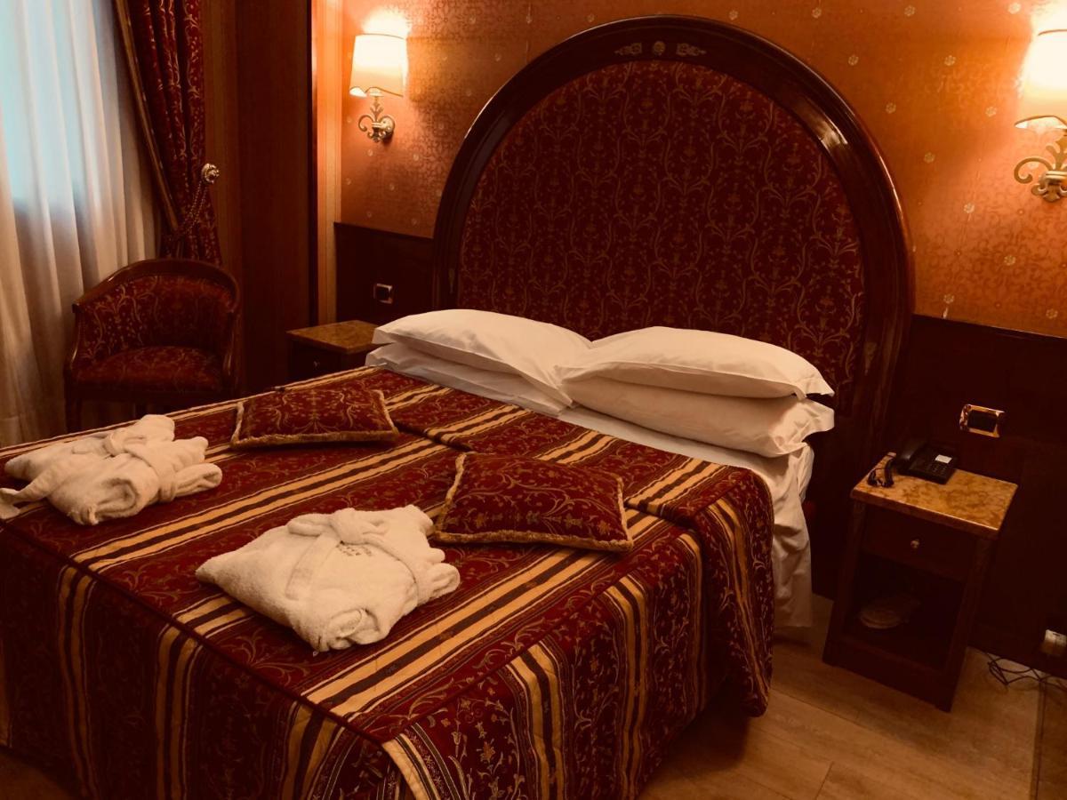 Hotel Vittoria Μιλάνο Εξωτερικό φωτογραφία