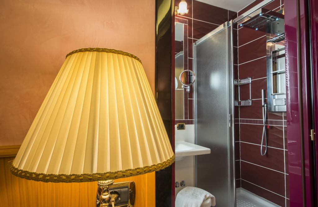 Hotel Vittoria Μιλάνο Εξωτερικό φωτογραφία