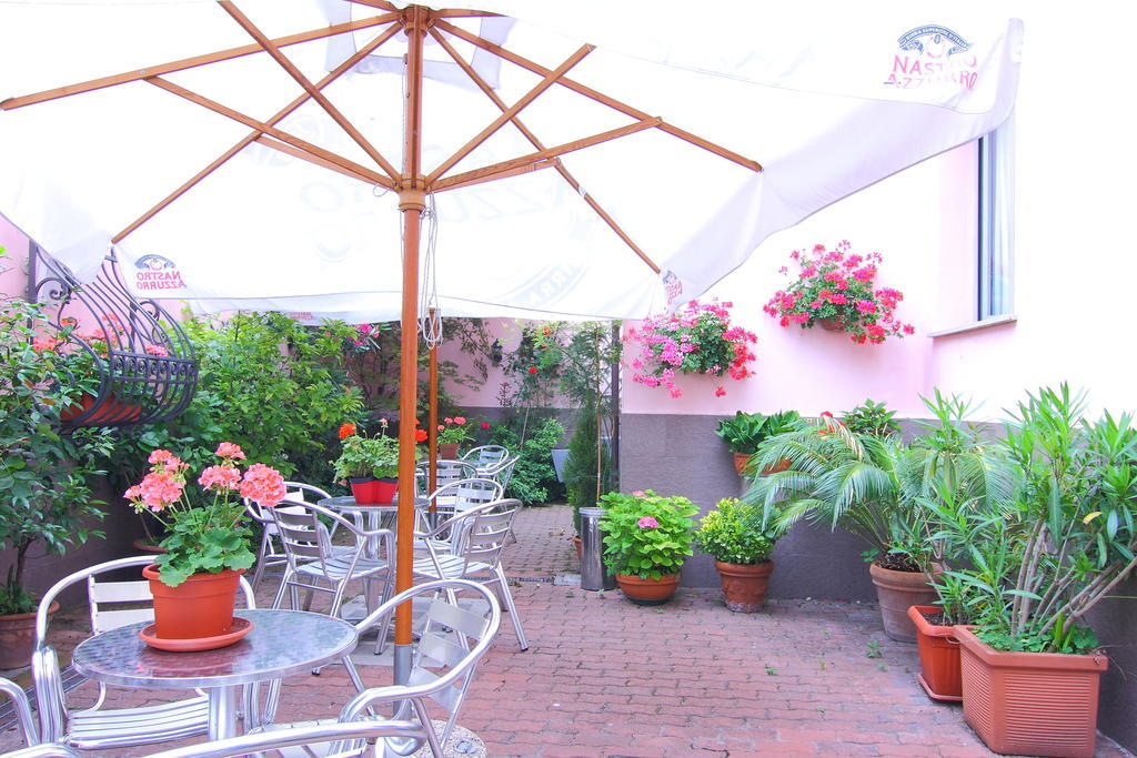 Hotel Vittoria Μιλάνο Εξωτερικό φωτογραφία
