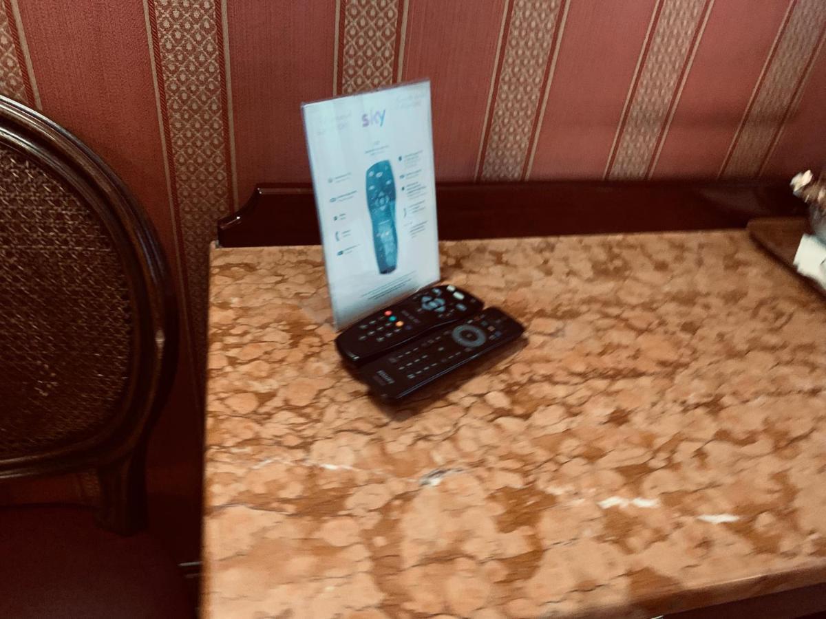 Hotel Vittoria Μιλάνο Εξωτερικό φωτογραφία